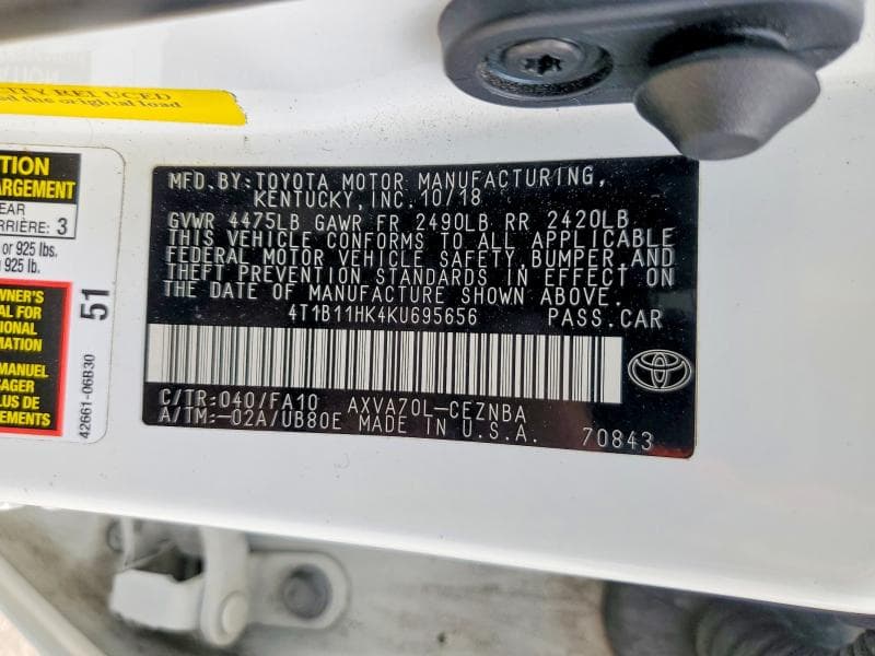2019 TOYOTA CAMRY LE 13