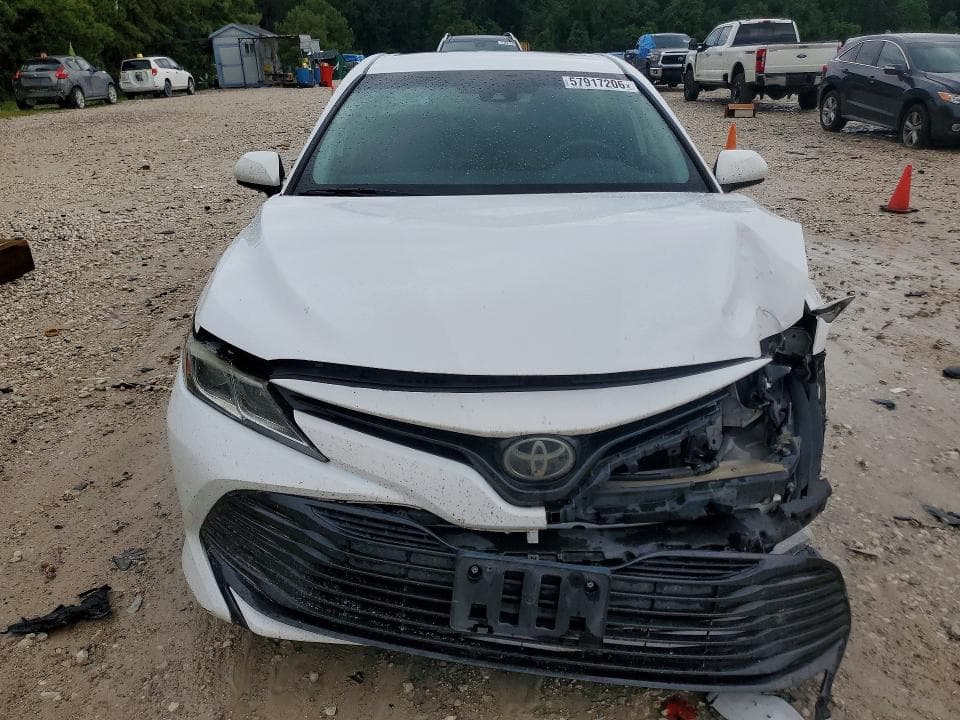 2019 TOYOTA CAMRY LE 5