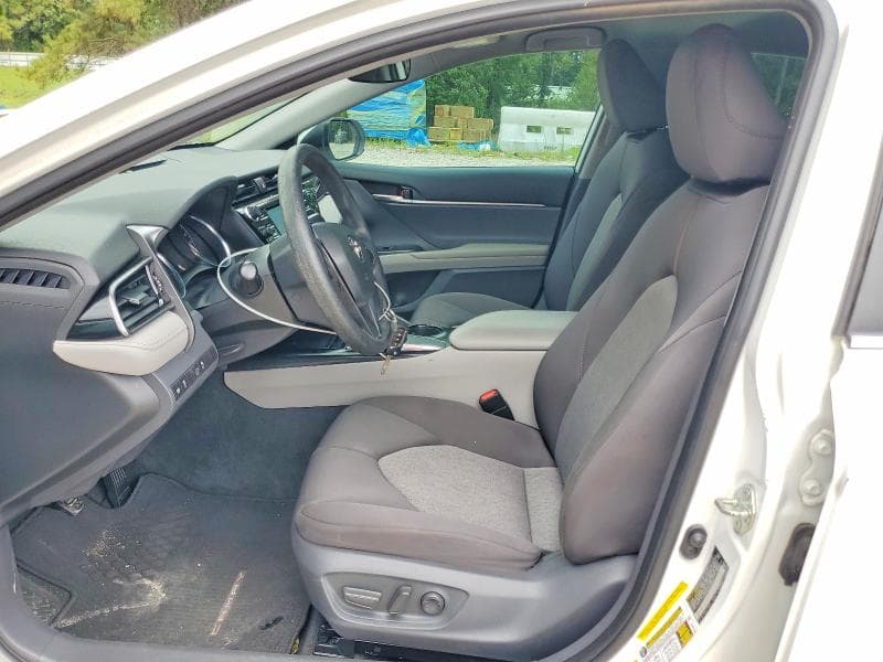 2019 TOYOTA CAMRY LE 7