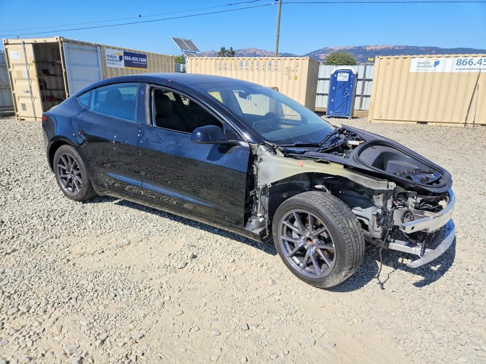 2023 TESLA MODEL 3 4