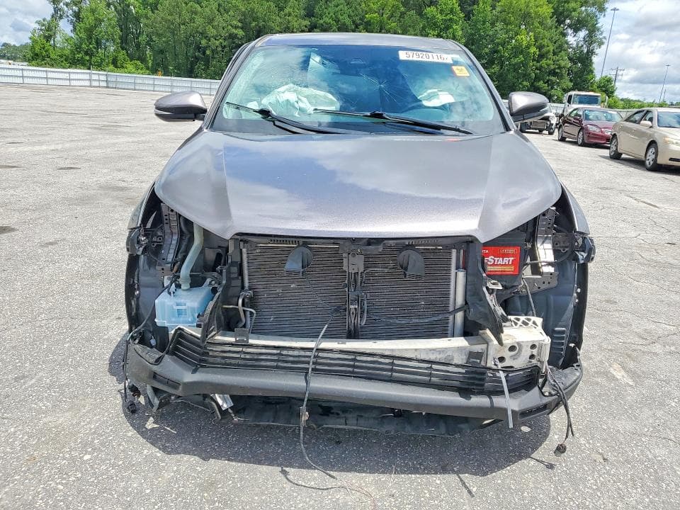 2019 TOYOTA HIGHLANDER LE 5
