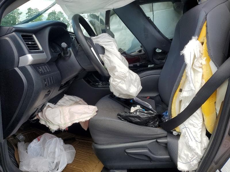 2019 TOYOTA HIGHLANDER LE 7