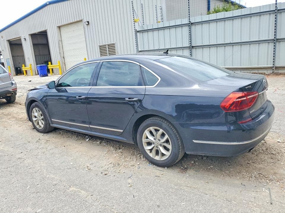 2017 VOLKSWAGEN PASSAT S 2