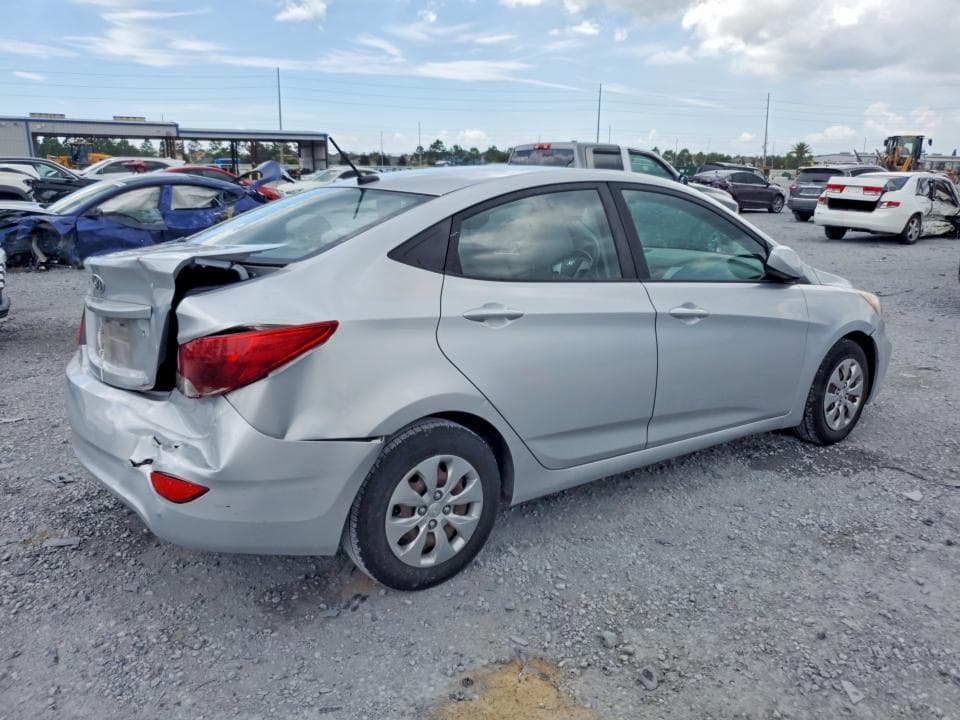 2017 HYUNDAI ACCENT SE 3