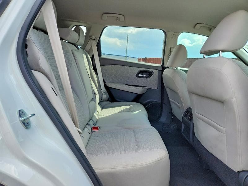 2021 NISSAN ROGUE SV 11