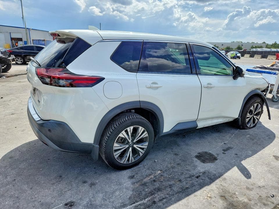 2021 NISSAN ROGUE SV 3