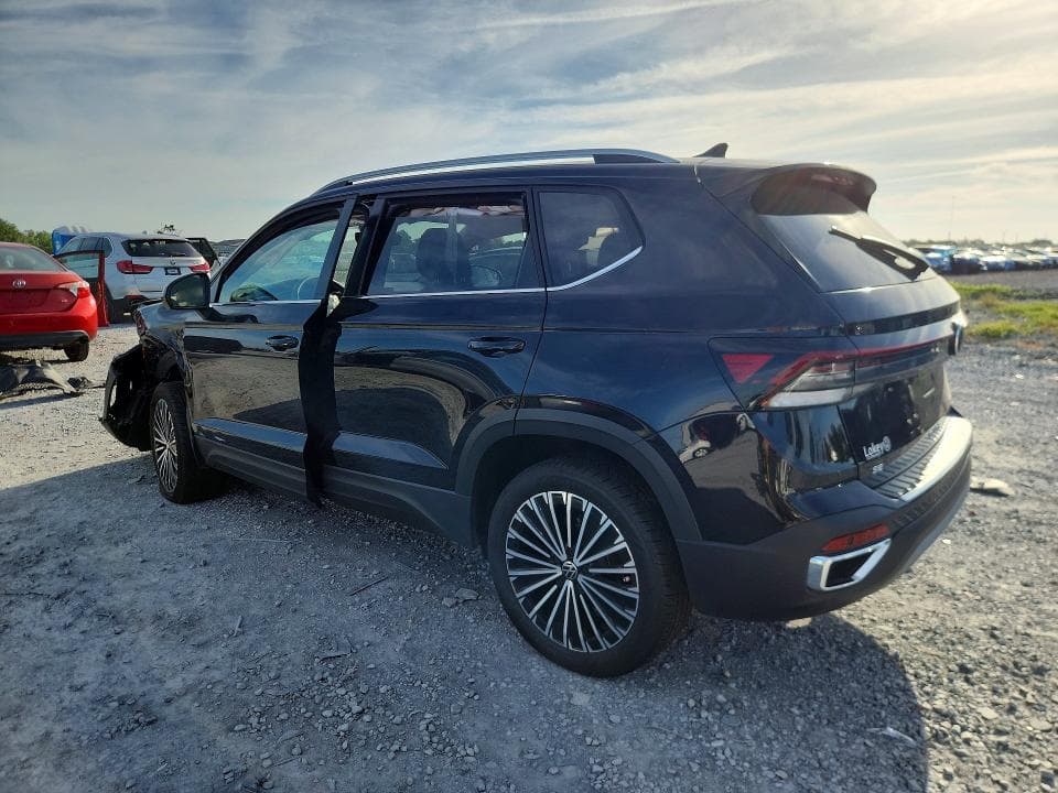 2025 VOLKSWAGEN TAOS SE 2