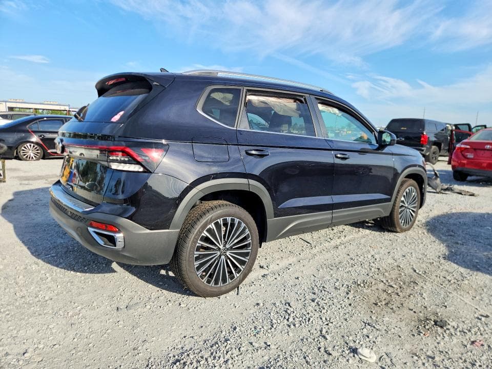 2025 VOLKSWAGEN TAOS SE 3