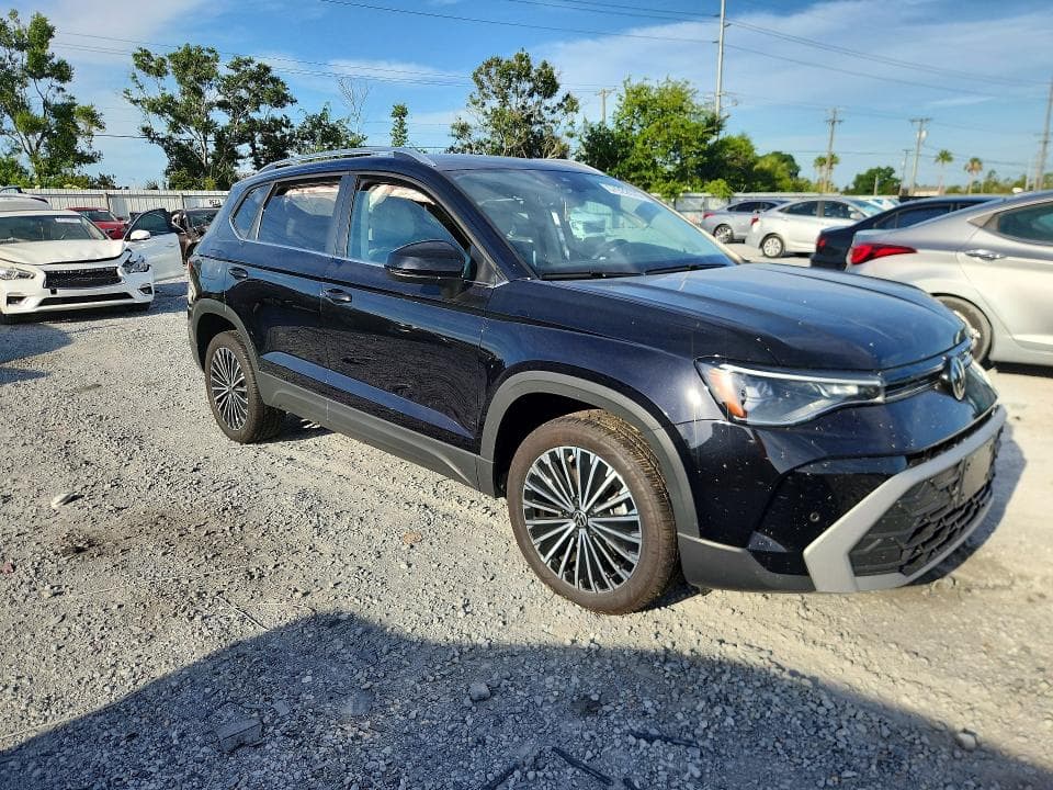 2025 VOLKSWAGEN TAOS SE 4