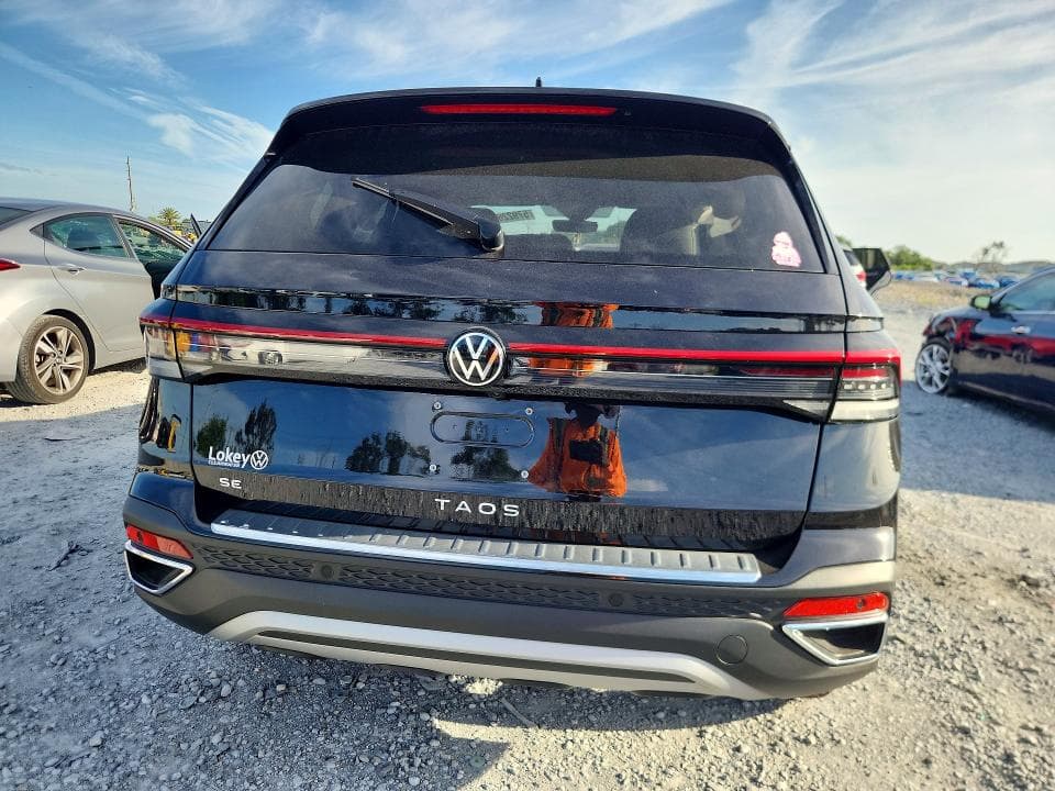 2025 VOLKSWAGEN TAOS SE 6