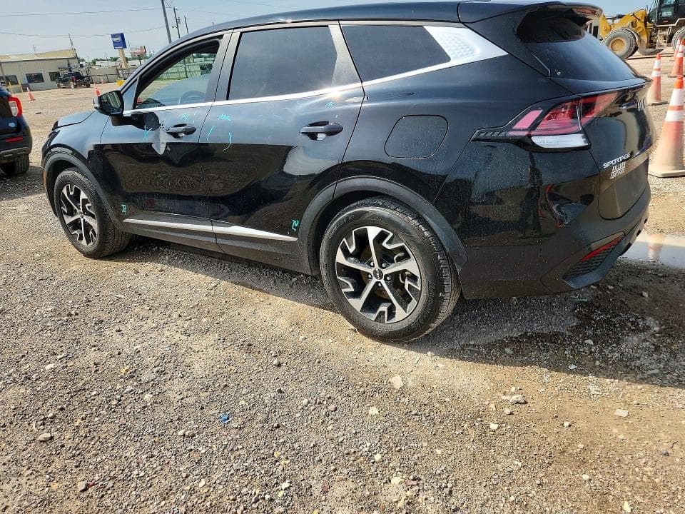 2023 KIA SPORTAGE EX 2