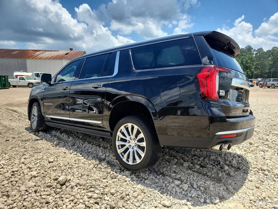 2022 GMC YUKON XL DENALI 2