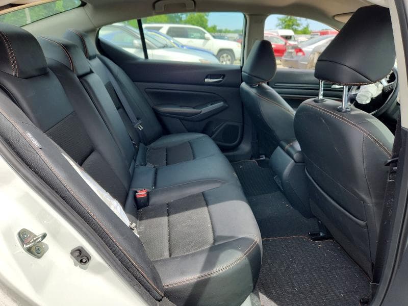 2022 NISSAN ALTIMA SR SR 10