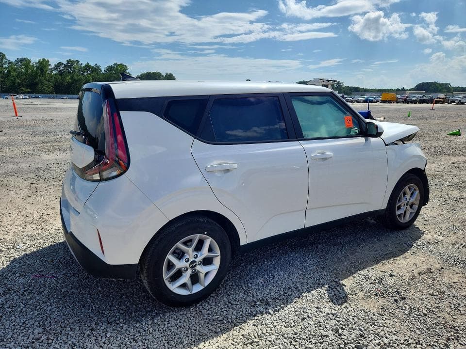 2025 KIA SOUL LX 3