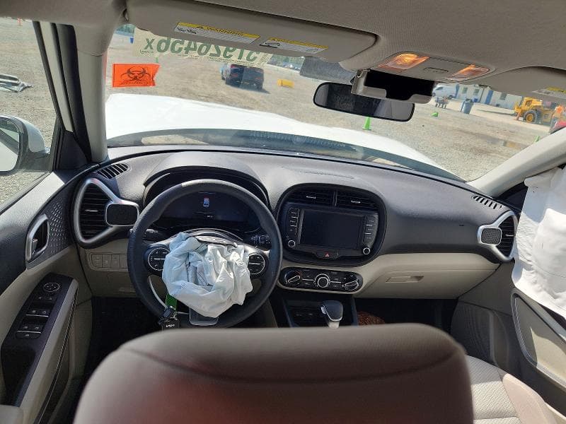 2025 KIA SOUL LX 8