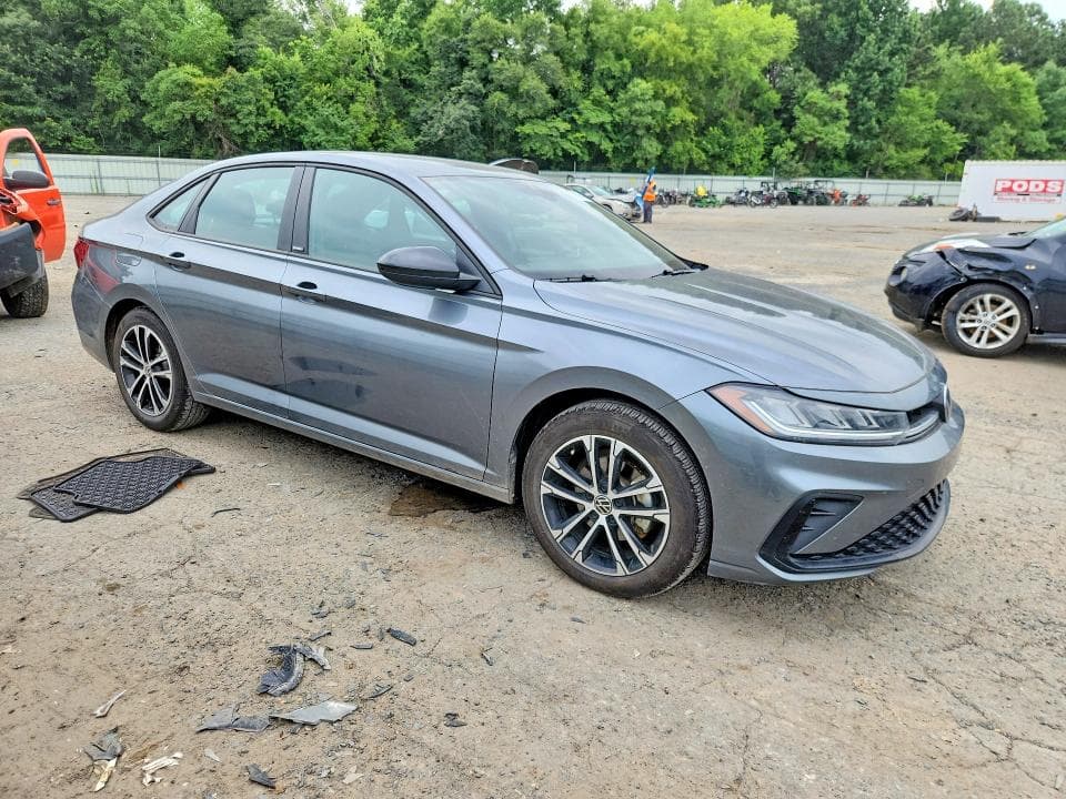2025 VOLKSWAGEN JETTA SPORT 4