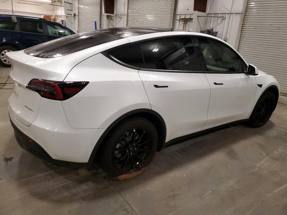 2022 TESLA MODEL Y 3