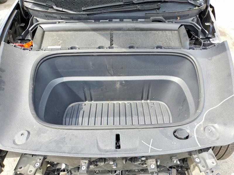 2026 TESLA MODEL Y 12