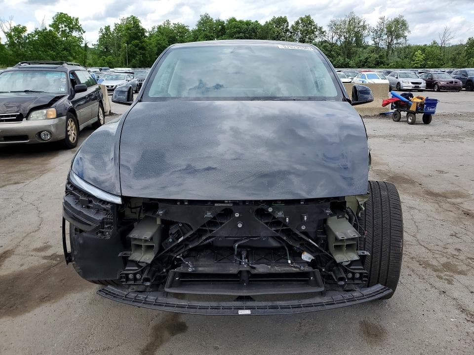 2026 TESLA MODEL Y 5