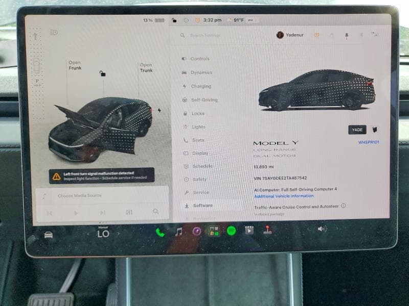 2026 TESLA MODEL Y 9
