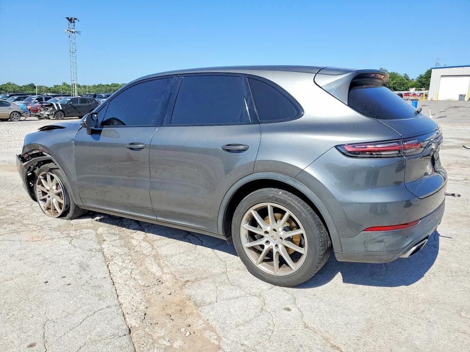 2020 PORSCHE CAYENNE 2