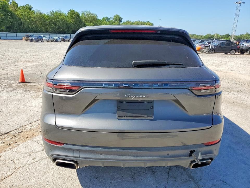 2020 PORSCHE CAYENNE 6
