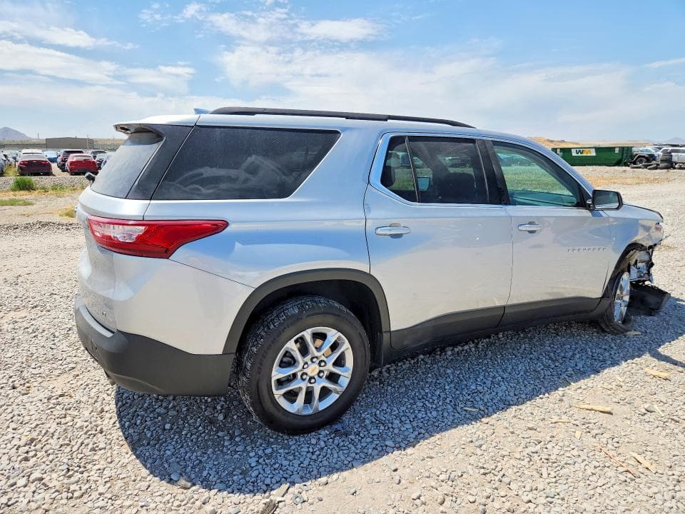 2021 CHEVROLET TRAVERSE LT 3