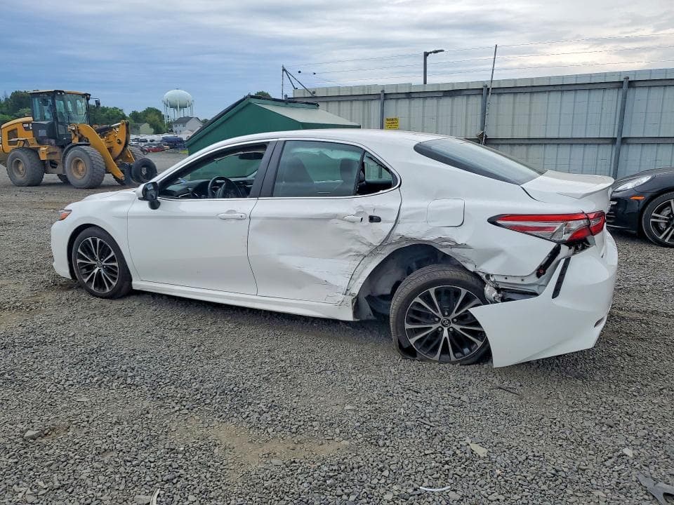 2018 TOYOTA CAMRY 2