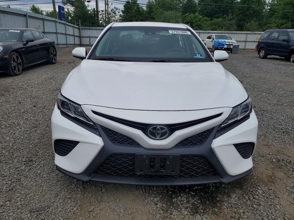 2018 TOYOTA CAMRY 5