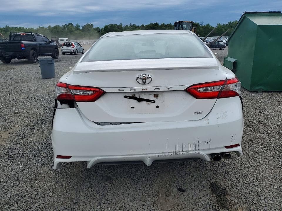 2018 TOYOTA CAMRY 6
