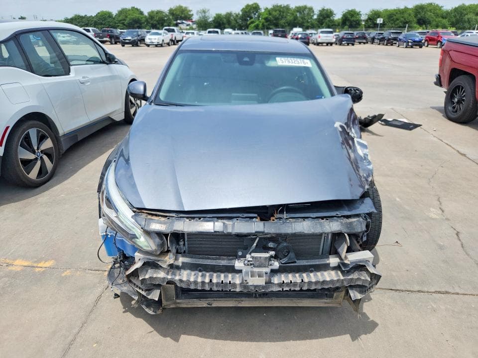 2022 NISSAN ALTIMA SL SL 5