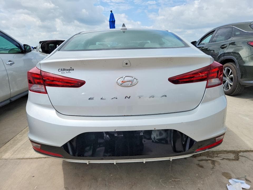2020 HYUNDAI ELANTRA SEL SEL 6