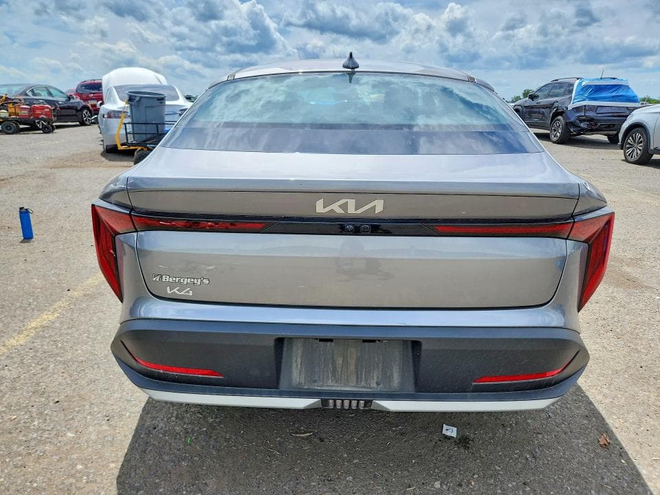 2025 KIA K4 6