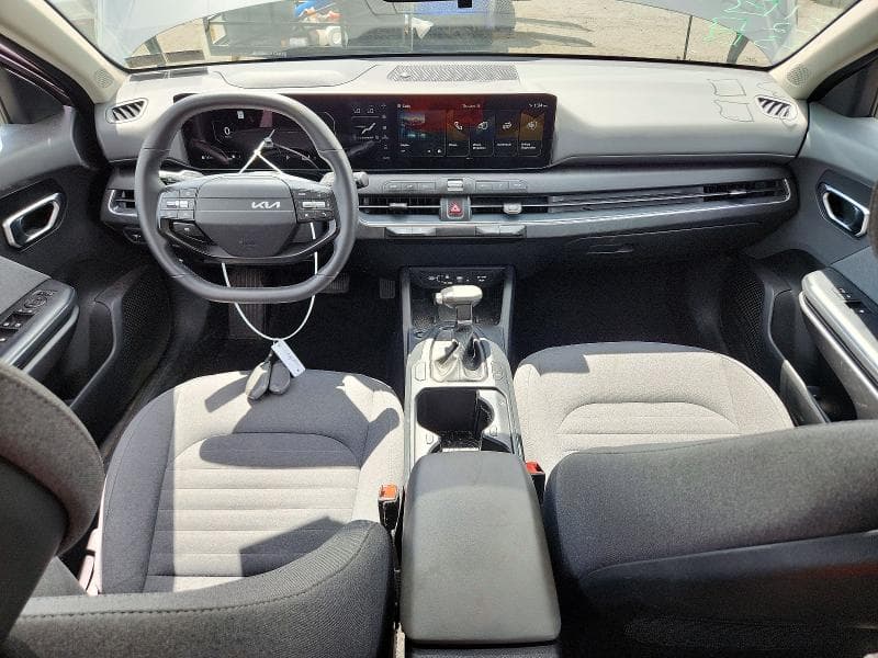 2025 KIA K4 8
