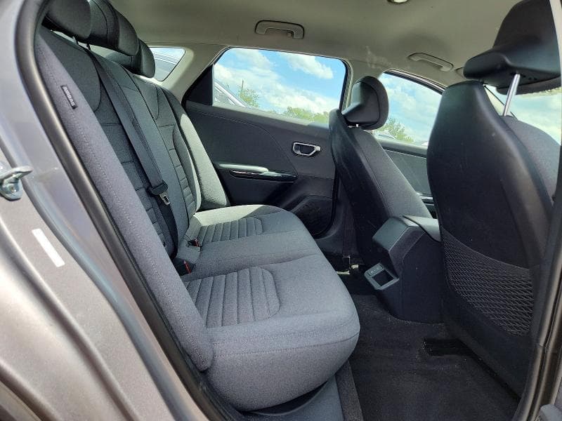 2025 KIA K4 10