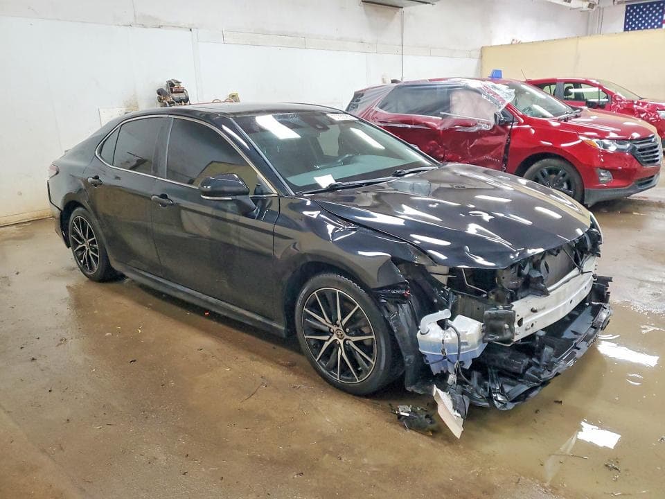 2022 TOYOTA CAMRY SE SE 4