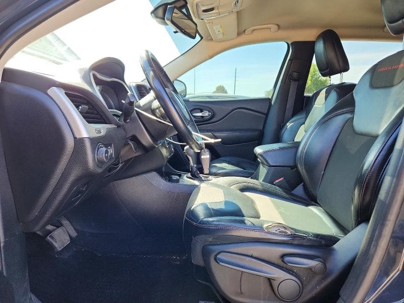 2017 JEEP CHEROKEE TRAILHAWK 7