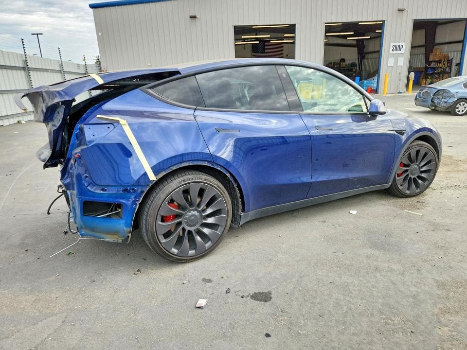 2022 TESLA MODEL Y 3