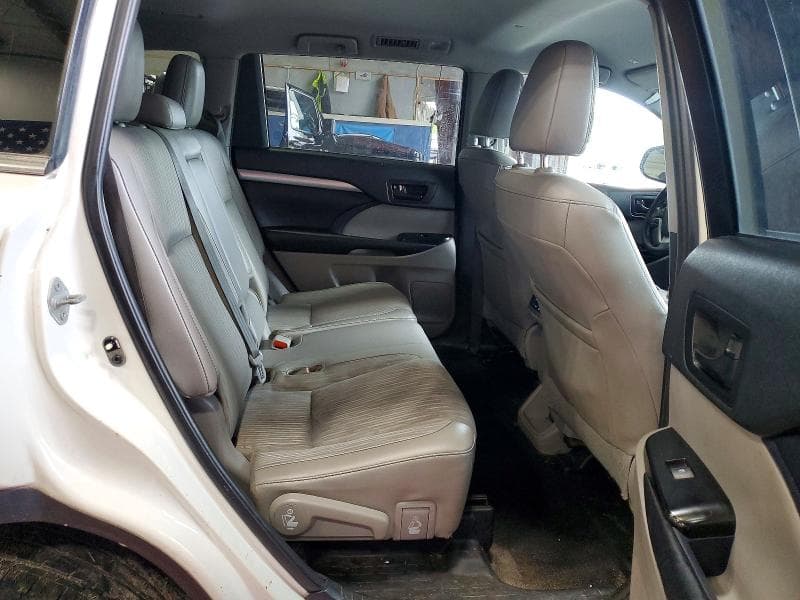 2019 TOYOTA HIGHLANDER LE PLUS LE PLUS 12