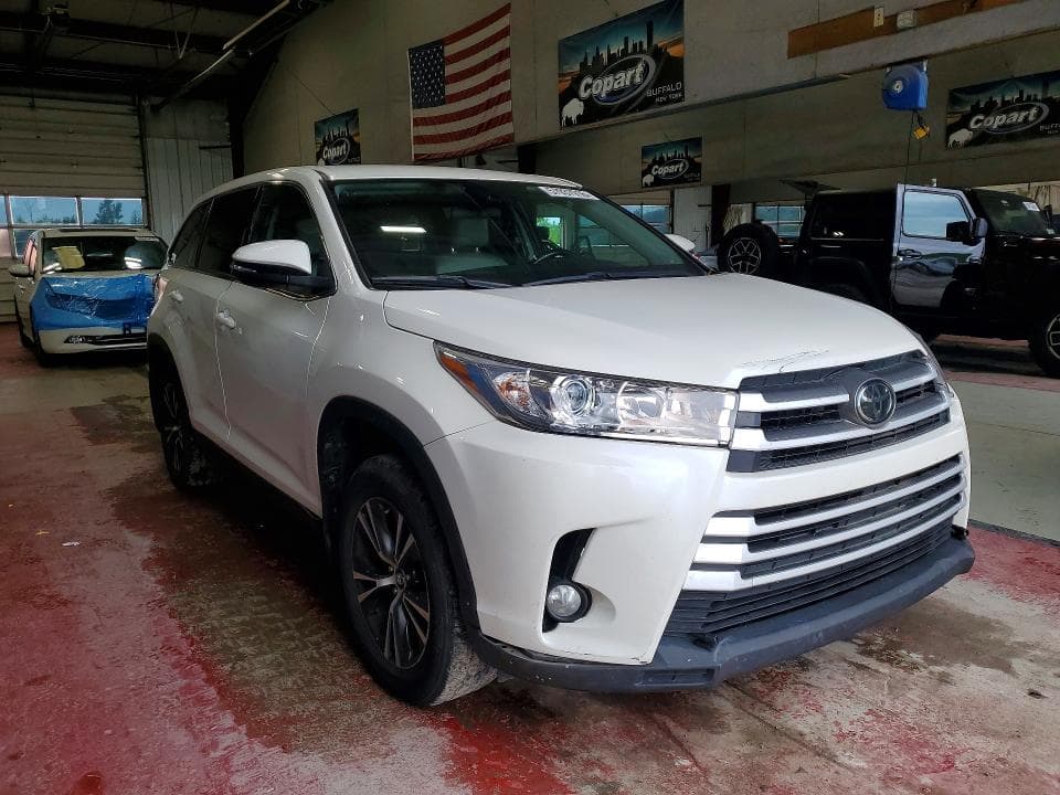 2019 TOYOTA HIGHLANDER LE PLUS LE PLUS 5