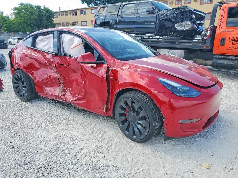 2023 TESLA MODEL Y 4