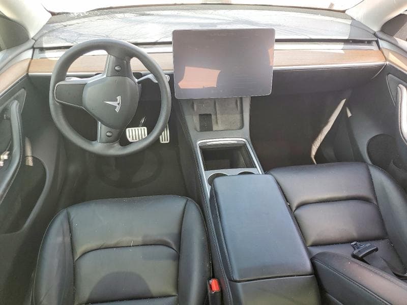 2023 TESLA MODEL Y 8