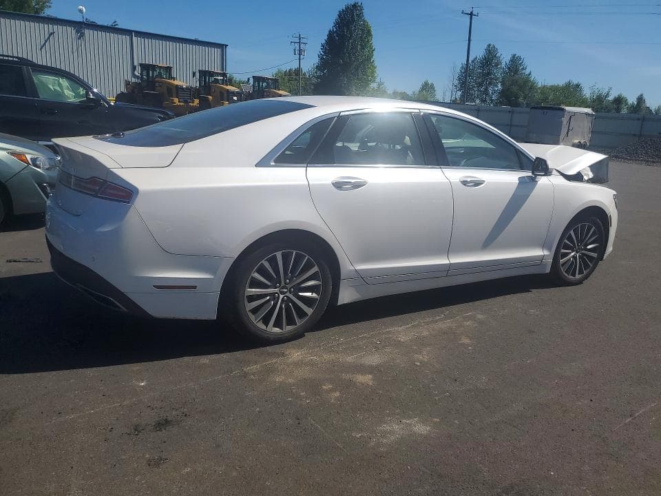 2017 LINCOLN MKZ PREMIERE 3