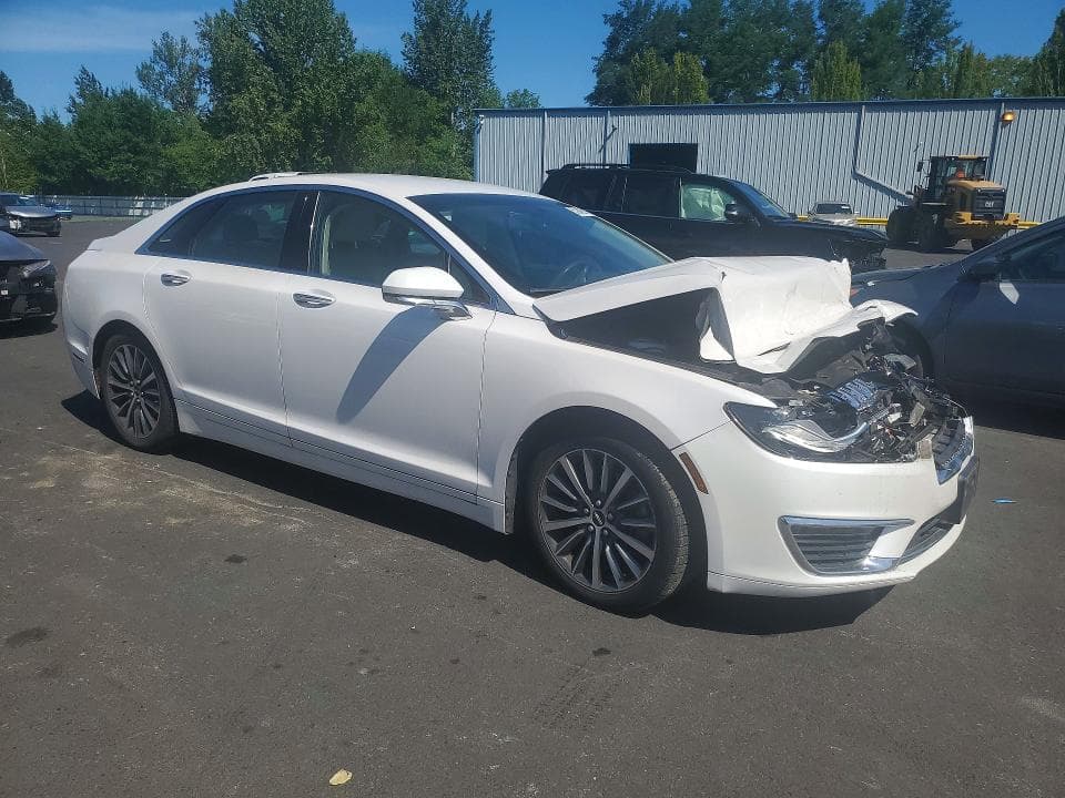 2017 LINCOLN MKZ PREMIERE 4