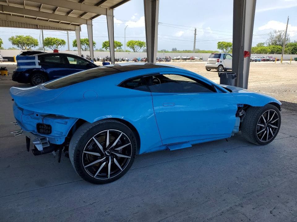 2019 ASTON MARTIN VANTAGE 3