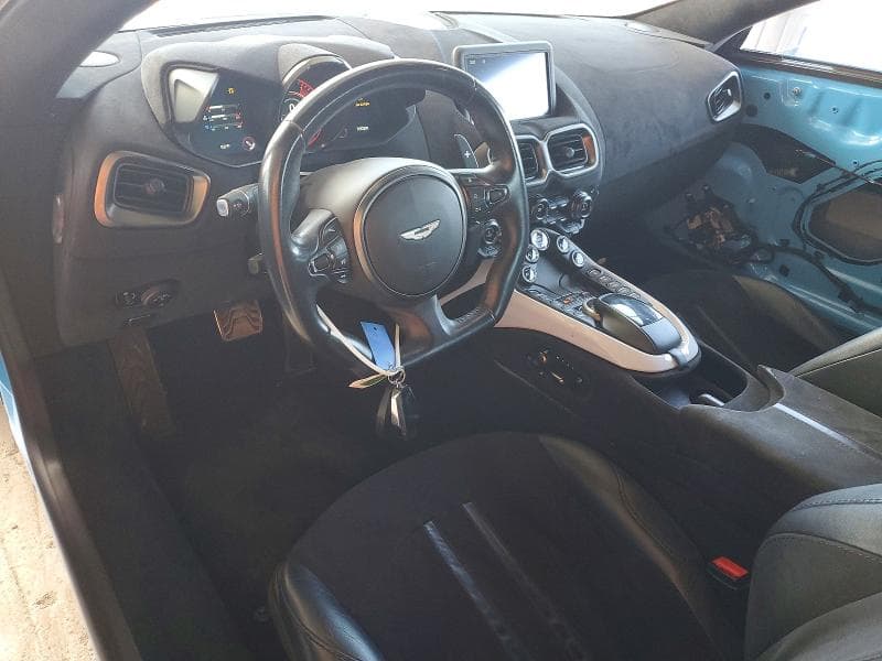 2019 ASTON MARTIN VANTAGE 8