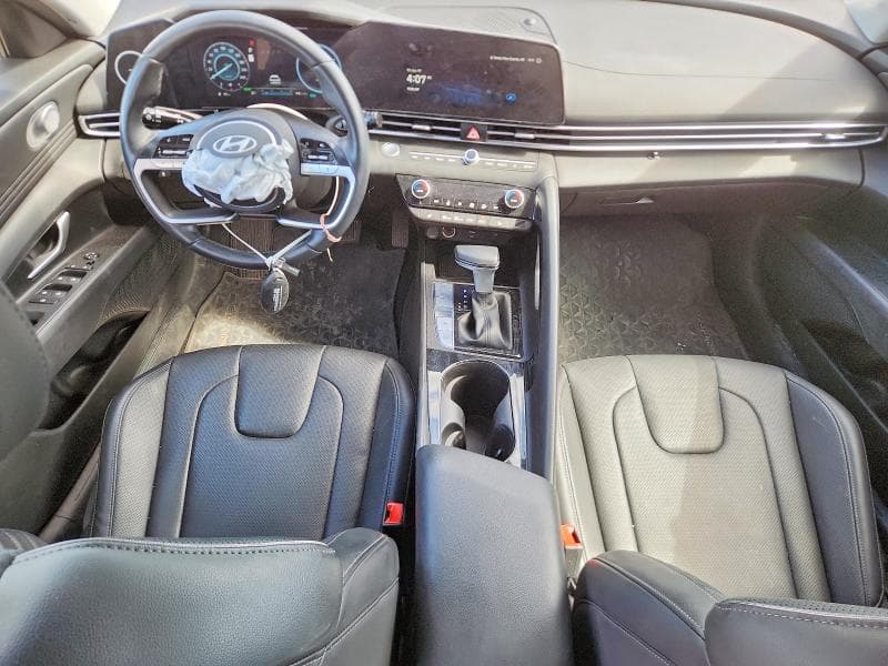 2025 HYUNDAI ELANTRA LIMITED 8