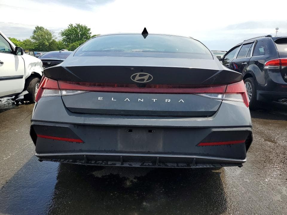 2024 HYUNDAI ELANTRA SEL 6