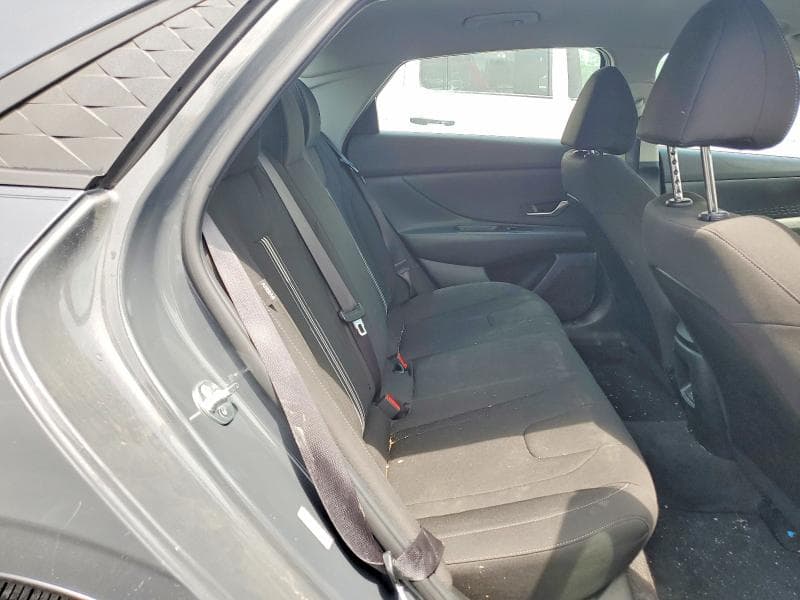 2024 HYUNDAI ELANTRA SEL 10