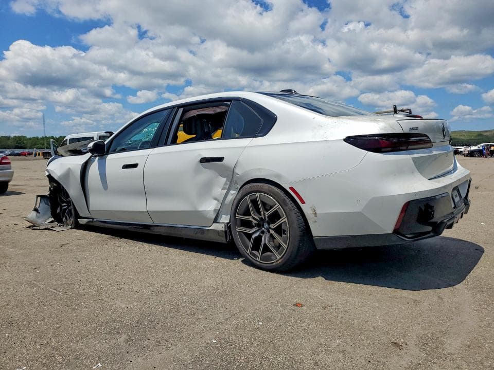 2025 BMW 740 XI 2